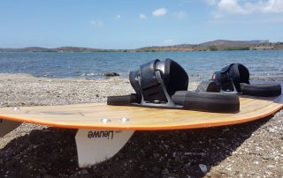 Lieuwe boards at the kitesurfing spot of Curacao
